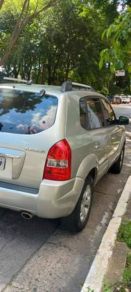 HYUNDAI TUCSON 2.0 MPFI GLS 16V 143CV 2WD GASOLINA 4P AUTOMÁTICO HYUNDAI TUCSON 2.0 MPFI GLS 16V 143CV 2WD GASOLINA 4P AUTOMÁTICO